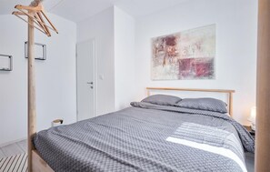 3 chambres, fer et planche à repasser, lit parapluie, Wi-Fi gratuit