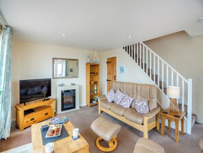 Unclassified image, 2 of 19, button