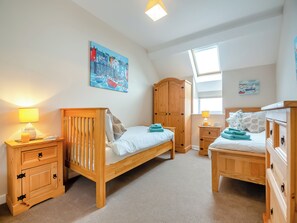 Unclassified image, 3 of 19, button