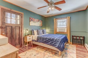 3 habitaciones, escritorio, tabla de planchar con plancha y wifi gratis 