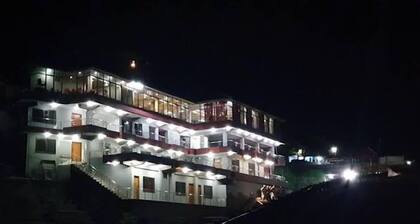 Ahsania Hotel & Restaurant