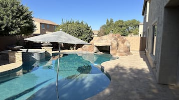 Udendørs pool