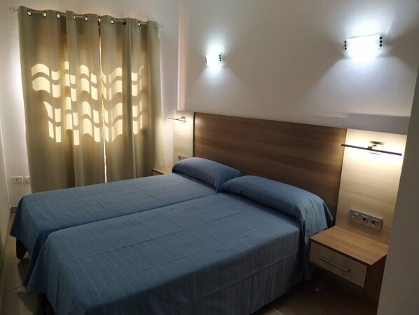 2 bedrooms, in-room safe, iron/ironing board, travel cot - Flor DE Pascua Apartamento EN EL Centro (Acantilados de Los Gigantes)