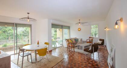 Superbe maison Ă Tulette avec WiFi