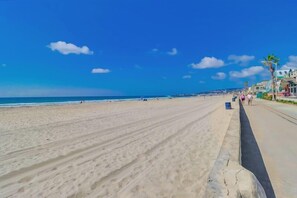 Tæt på stranden