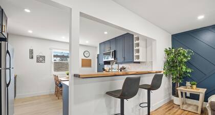 The Owl – Main Floor Suite Near Banff (Sleeps 7)