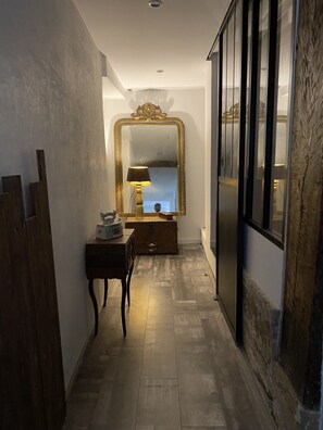 Interior - Appartement Atypique / Ancien bar à 100 Mètres du Bois de Vincennes (Saint-Maurice)