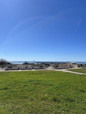 Property grounds - Pretty 3 room apartment sea view swimming pool Rochelongue Cap d'Agde (LE CAP D AGDE)