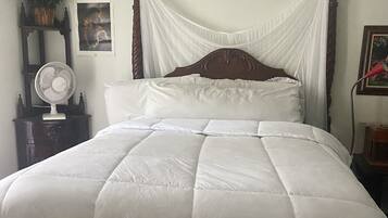 2 chambres, fer et planche à repasser, Wi-Fi, literie fournie