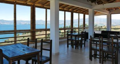 Casa en la Montaña con la Mejor Vista de la Región y a 5 Minutos de Playa Blanca