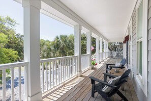 Property grounds - Chic Shellter, Bald Head Island, NC (Bald Head Island)
