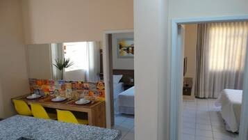 2 quartos, ferros/tábuas de passar roupa, Wi-Fi, roupa de cama