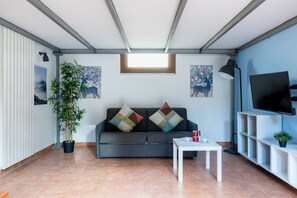 TV - Four Shades of Pisa - Blue Studio Apartment (Pisa)