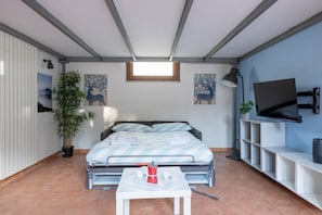 1 chambre, fer et planche à repasser, Wi-Fi, draps fournis