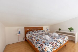 1 chambre, fer et planche Ă repasser, Wi-Fi, draps fournis
