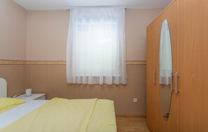 1 bedroom, iron/ironing board, travel crib, free WiFi