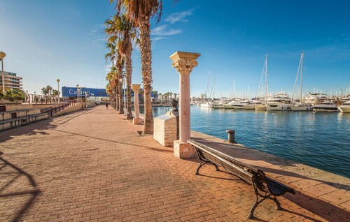 Lovely apartment in Alacant with WiFi