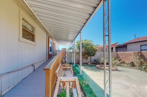 3/2 Spacious Home-King-Near Balloon Fiesta-NEW