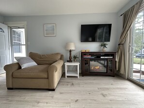 Smart TV, fireplace, DVD player, books - Dog-Friendly Beach Cottages within a mile of town and 7 Lake Michigan beaches (South Haven)