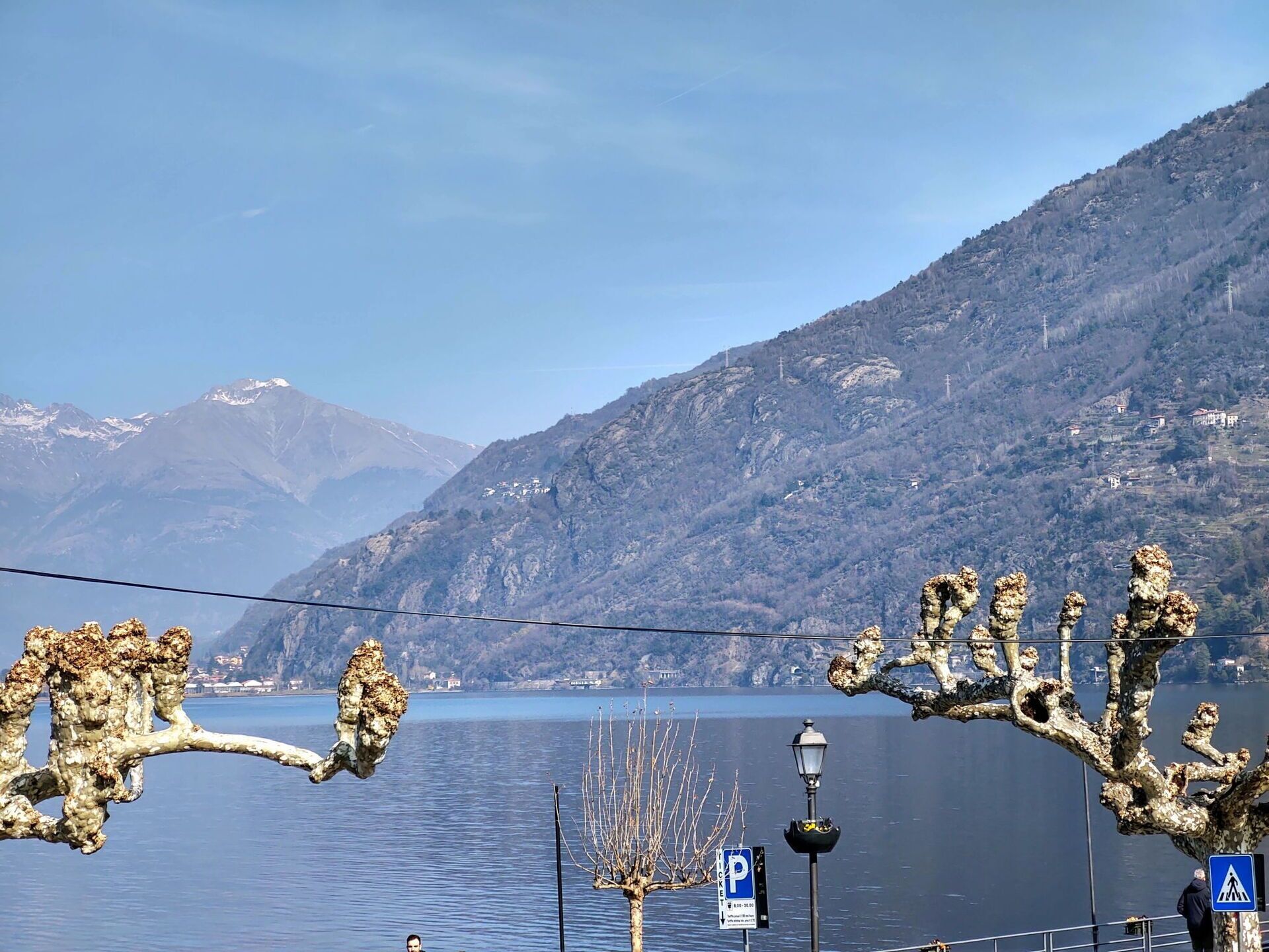 1 sovrum och resesäng