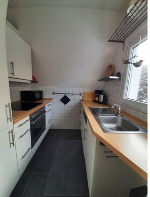 Dishwasher - Ulmenweg 7, Deutschland (Holtgast)