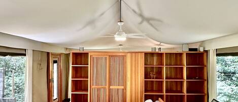 1 غرفة نوم ومكتب ومكواة/لوح كي وواي فاي