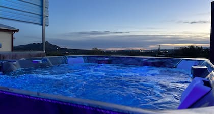 Three bedroom retreat near Elephant Butte Lake.