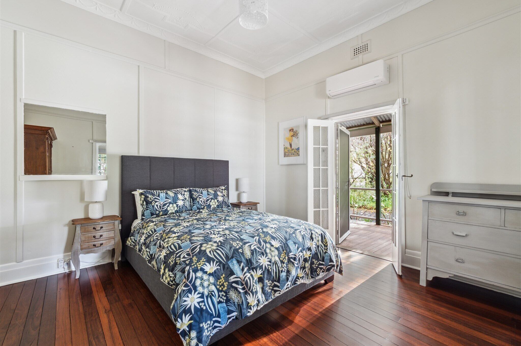 2 bedrooms, iron/ironing board, travel cot, WiFi
