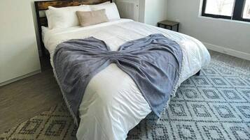 Desk, iron/ironing board, free WiFi, bed sheets