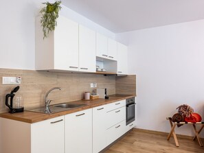 Fridge, microwave, oven, dishwasher