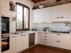 Frigorífic, microones, forn i rentaplats