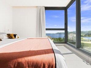 2 bedrooms, in-room safe, iron/ironing board, free WiFi