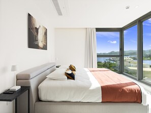 2 bedrooms, in-room safe, iron/ironing board, free WiFi