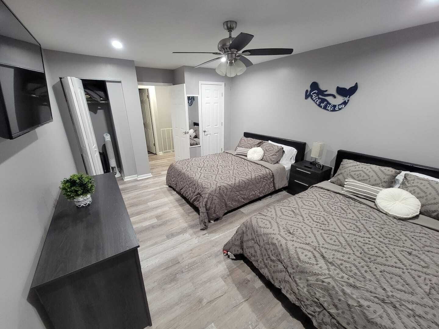 Sleeps 4 - In front of Northside Park - 127th Street - Bring own linens!
