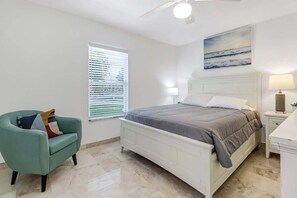 4 chambres, fer et planche à repasser, Wi-Fi, literie fournie