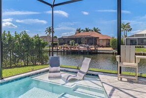Pool - Elegant 4BR Waterfront Retreat l Private Pool (Marco Island)