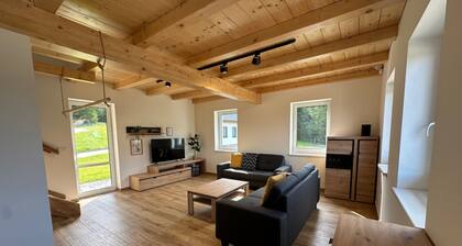 Chalupa 13ka - Horní apartmán by Interhome