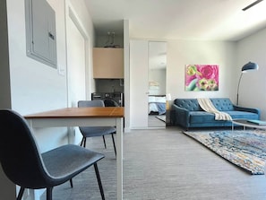 Interior - Sleepover | Classic Studio and Gym - Des Moines (Des Moines)