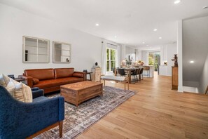 Fernseher, Stereoanlage