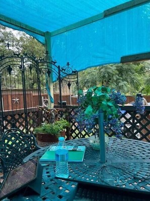 Outdoor dining - Serenity..  (Flower Mound)