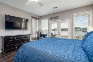 2 bedrooms, iron/ironing board, free WiFi, bed sheets - The Haven on Hamilton: Charming Pet-Friendly Lakefront Condo w/ Porch, Dock Access & Stunning Views! (Hot Springs)