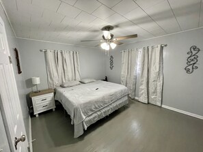 2 Schlafzimmer, Bügeleisen/Bügelbrett, kostenloses WLAN, Bettwäsche