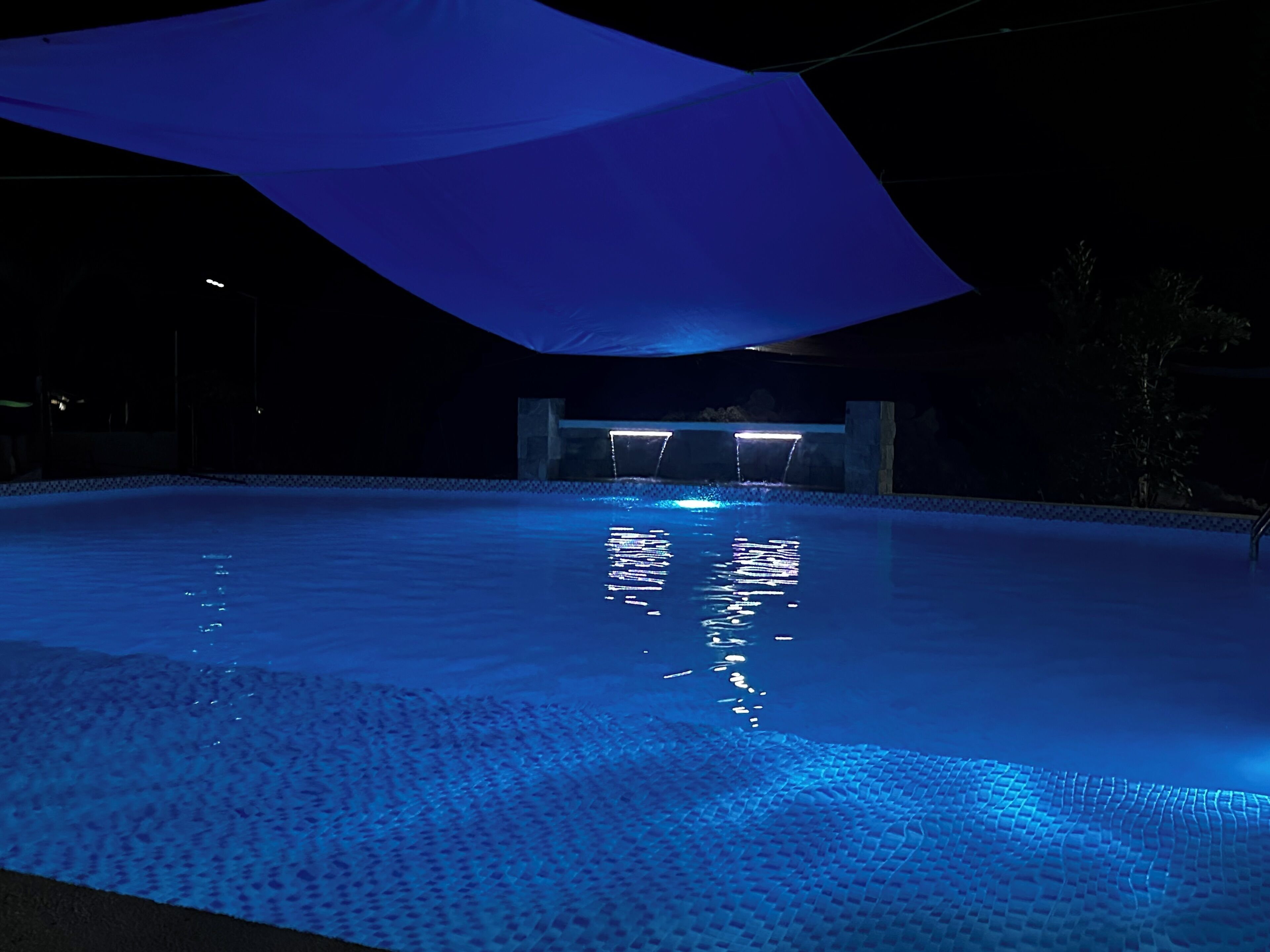 Kolam renang terbuka 