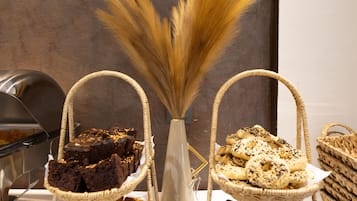 Bao gồm bữa sáng buffet hàng ngày