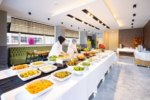 Free daily buffet breakfast - Niva Atakum Otel (Atakum)