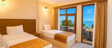 Family Room | Minibar, desk, laptop workspace, blackout drapes