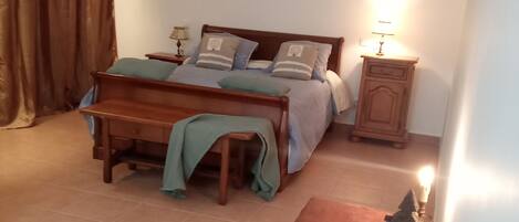 2 chambres, Wi-Fi gratuit, draps fournis