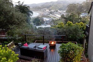 Terrace/patio - Hot Tub Overlooking Ocean! (Pacifica)