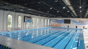 Una piscina techada