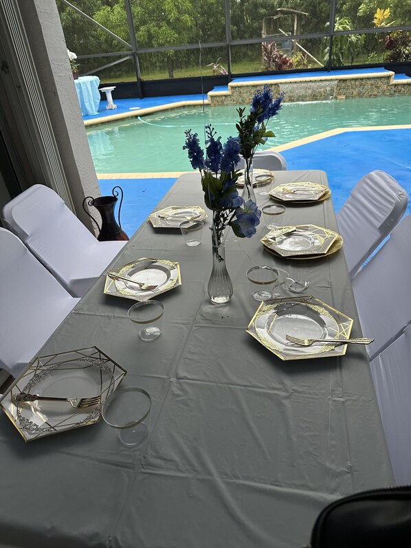 Dining - Cozy comfy one bedroom with your private bathroom and usage of pool kitchen (Loxahatchee)